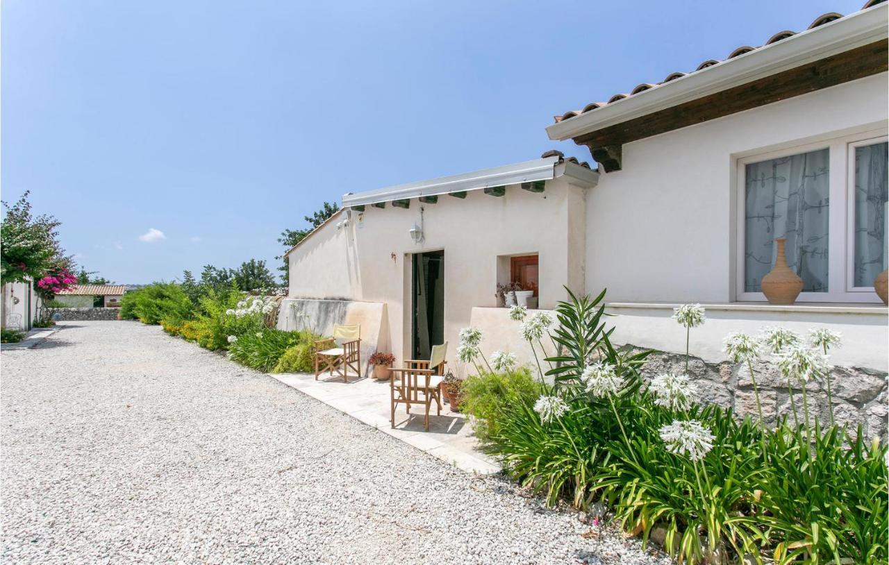 Casale Granati Villa Rosolini Exteriör bild